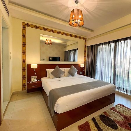 Coventina Lake Suites Dacca Exterior foto
